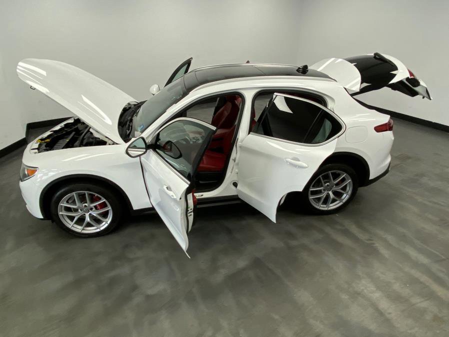 Used 2019 Alfa Romeo Stelvio Ti image 53