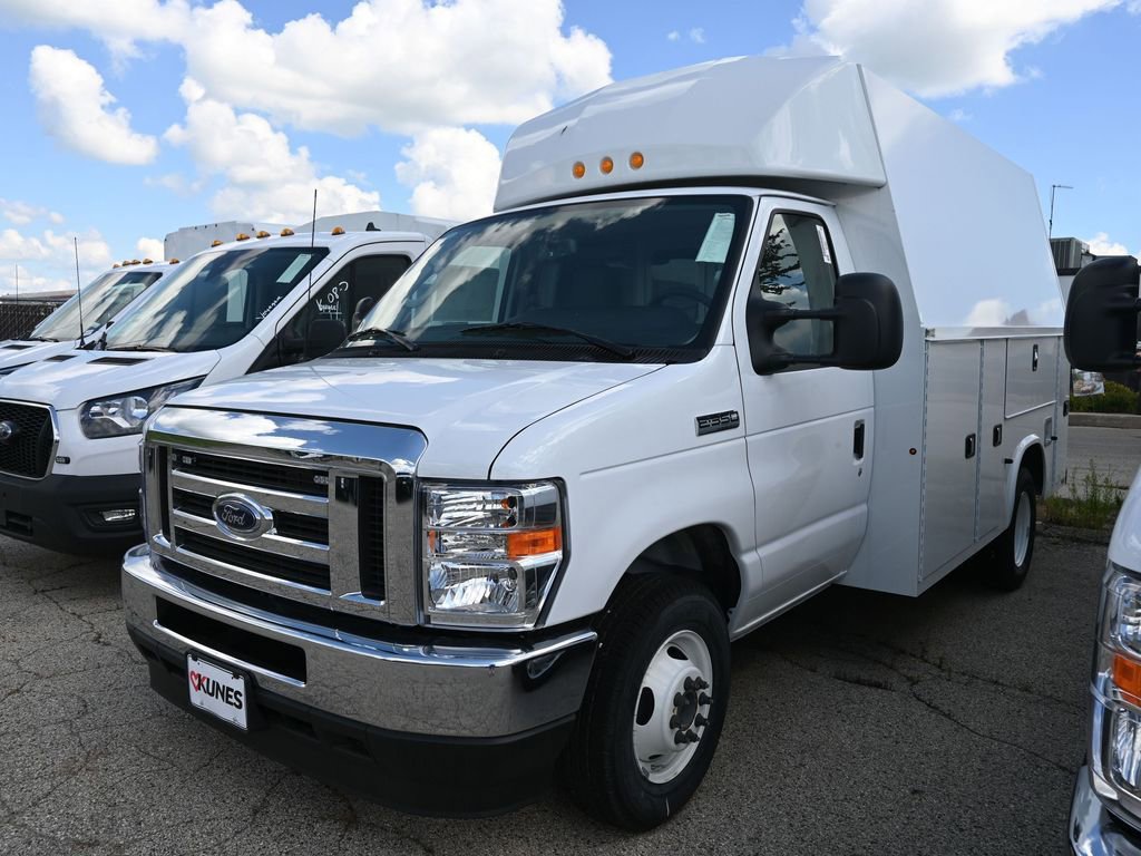 New 2025 Ford E-350 and Econoline 350 Super Duty w/ Power Equipment Group image 7