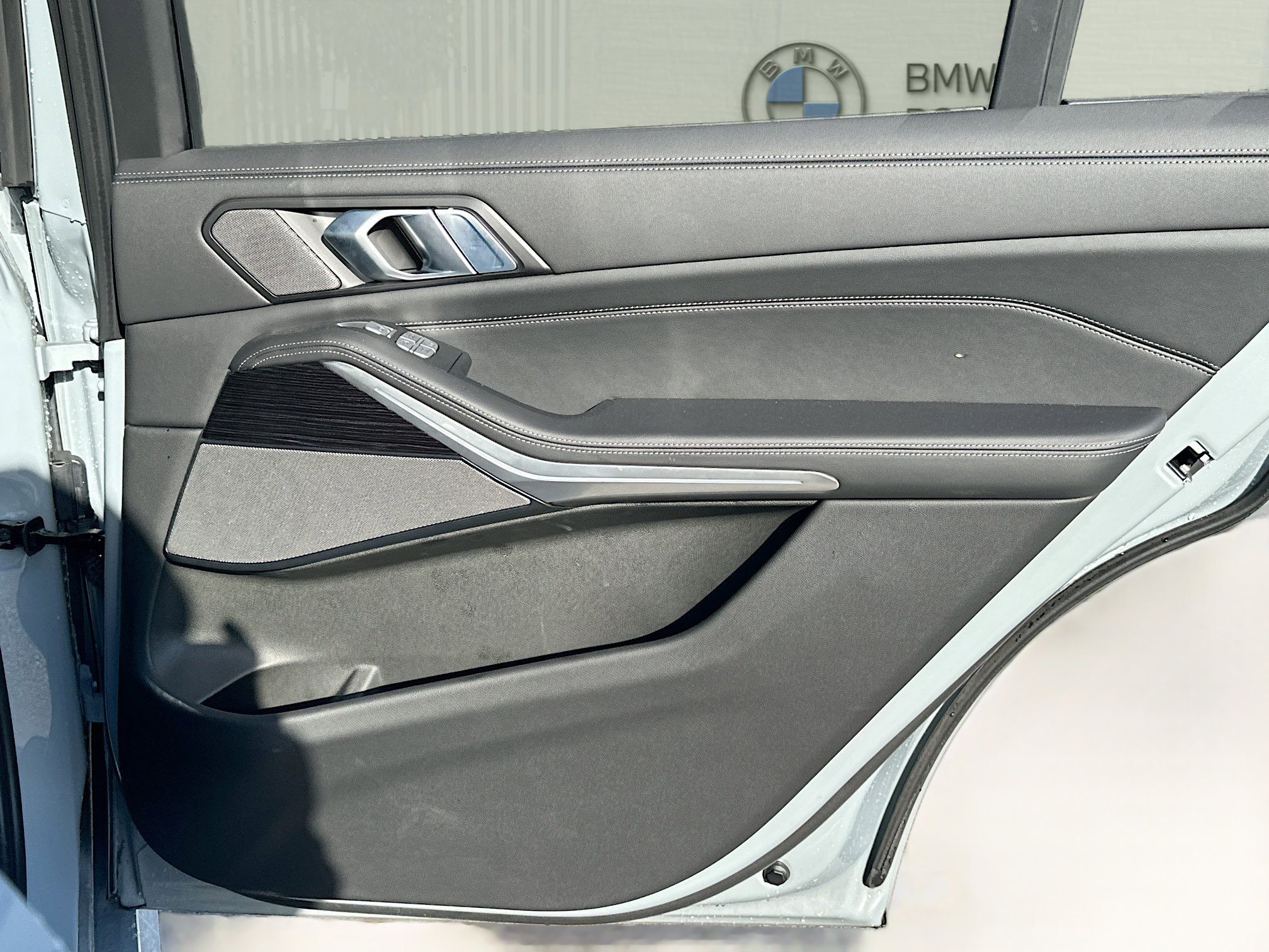 New 2025 BMW X7 M60i w/ Executive Package AWD/4WD image 33