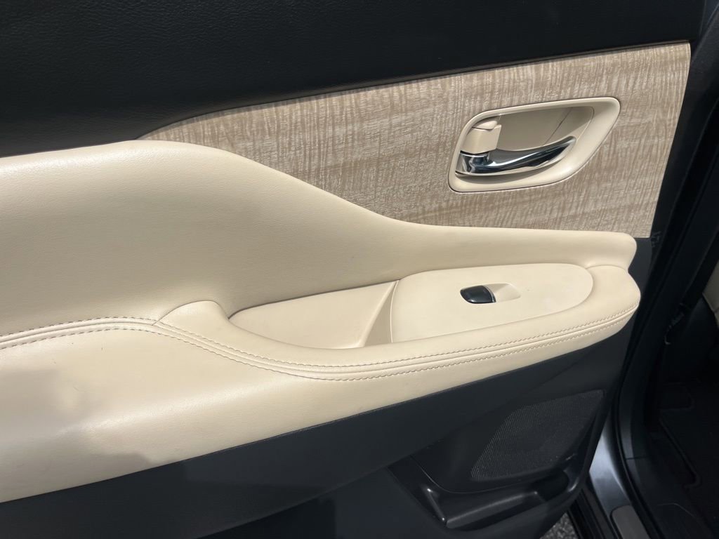 Used 2023 Nissan Murano SL w/ SL Moonroof Package FWD image 32