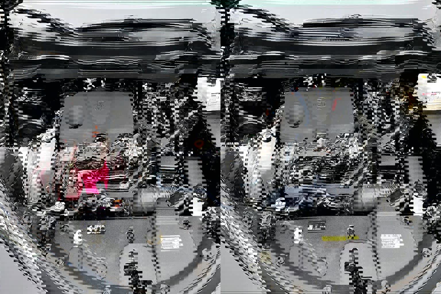 Used 2023 Toyota Sienna XLE image 31