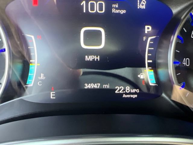 Used 2025 Chrysler Pacifica Limited FWD image 12