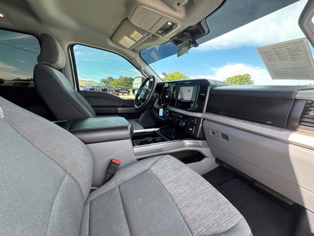 Used 2025 Ford F250 XLT w/ FX4 Off-Road Package AWD/4WD image 19