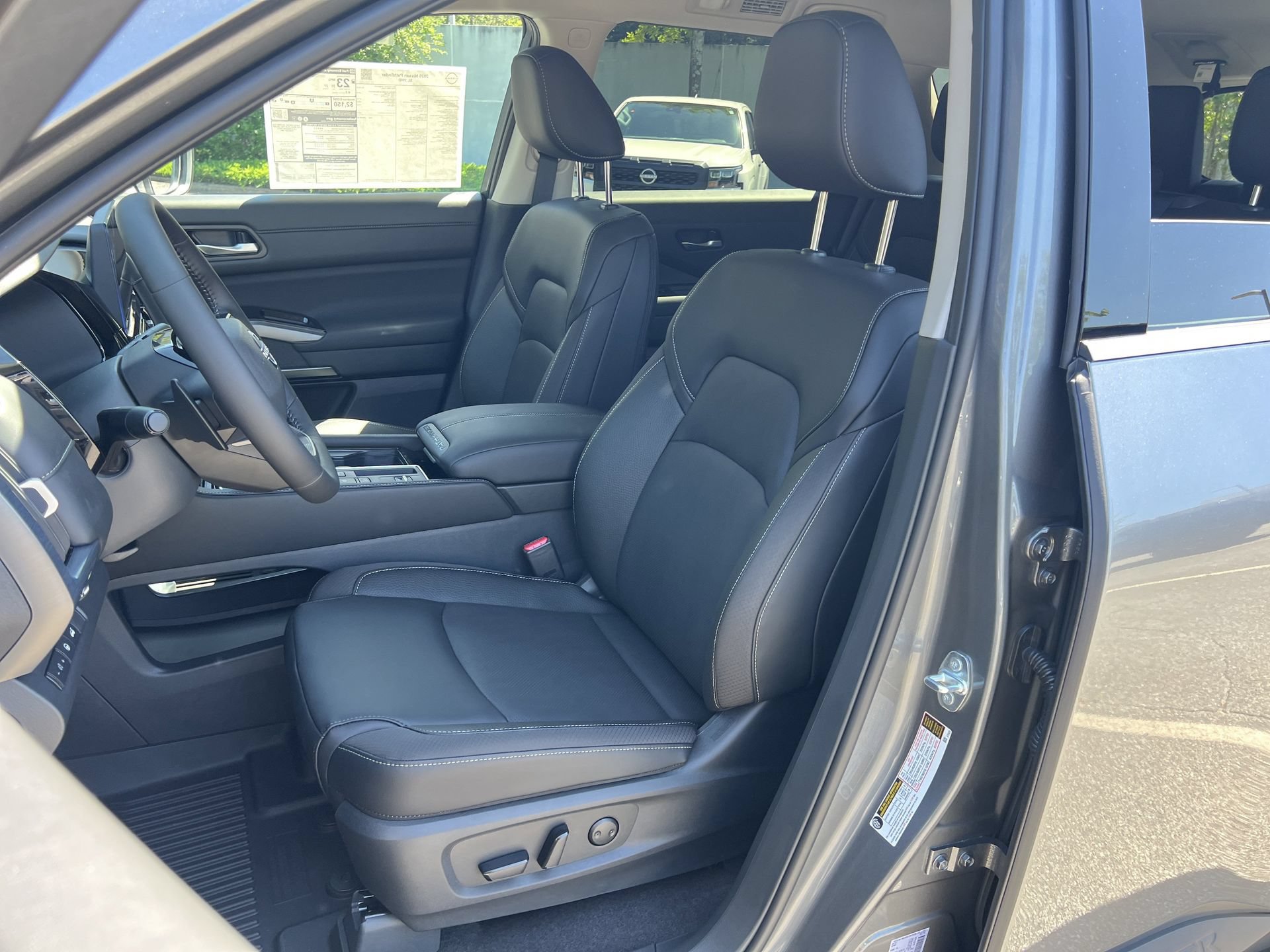 New 2026 Nissan Pathfinder SL w/ Cargo Package FWD image 14