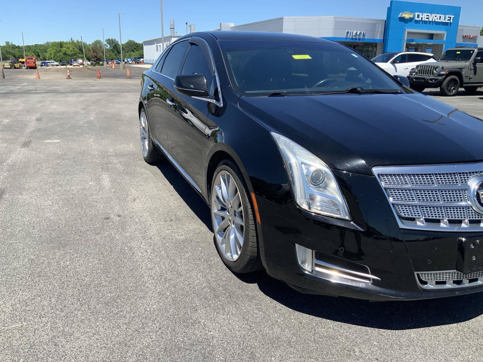 Used 2013 Cadillac XTS Platinum AWD/4WD image 10