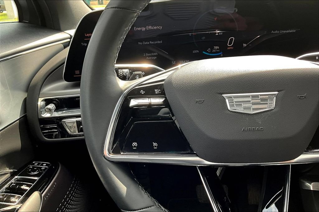 Used 2024 Cadillac Lyriq Tech AWD/4WD image 11