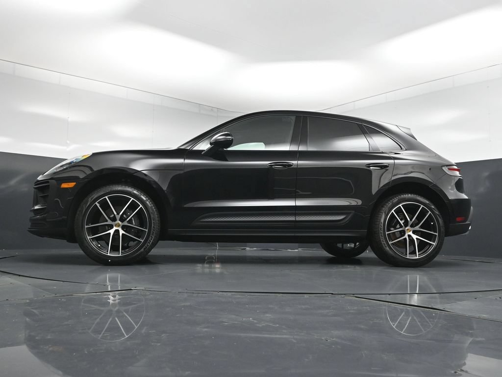 New 2026 Porsche Macan AWD/4WD image 23