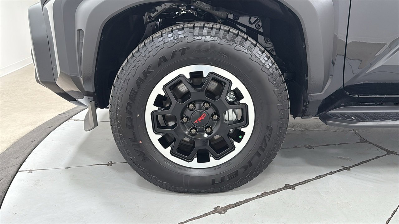 Certified 2025 Toyota 4Runner TRD Off-Road Premium image 24