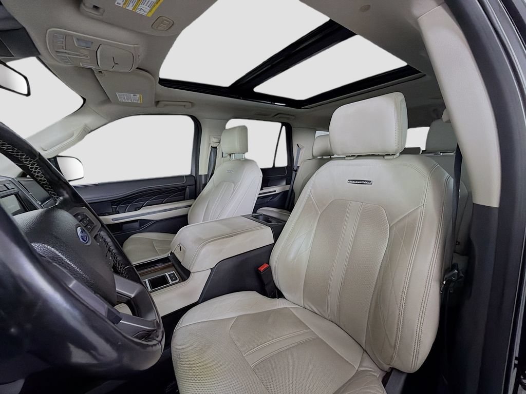 Used 2018 Ford Expedition Platinum RWD image 12