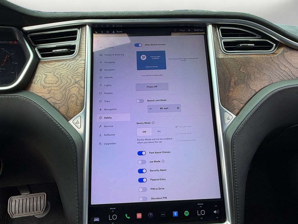 Used 2017 Tesla Model S 75 RWD image 24