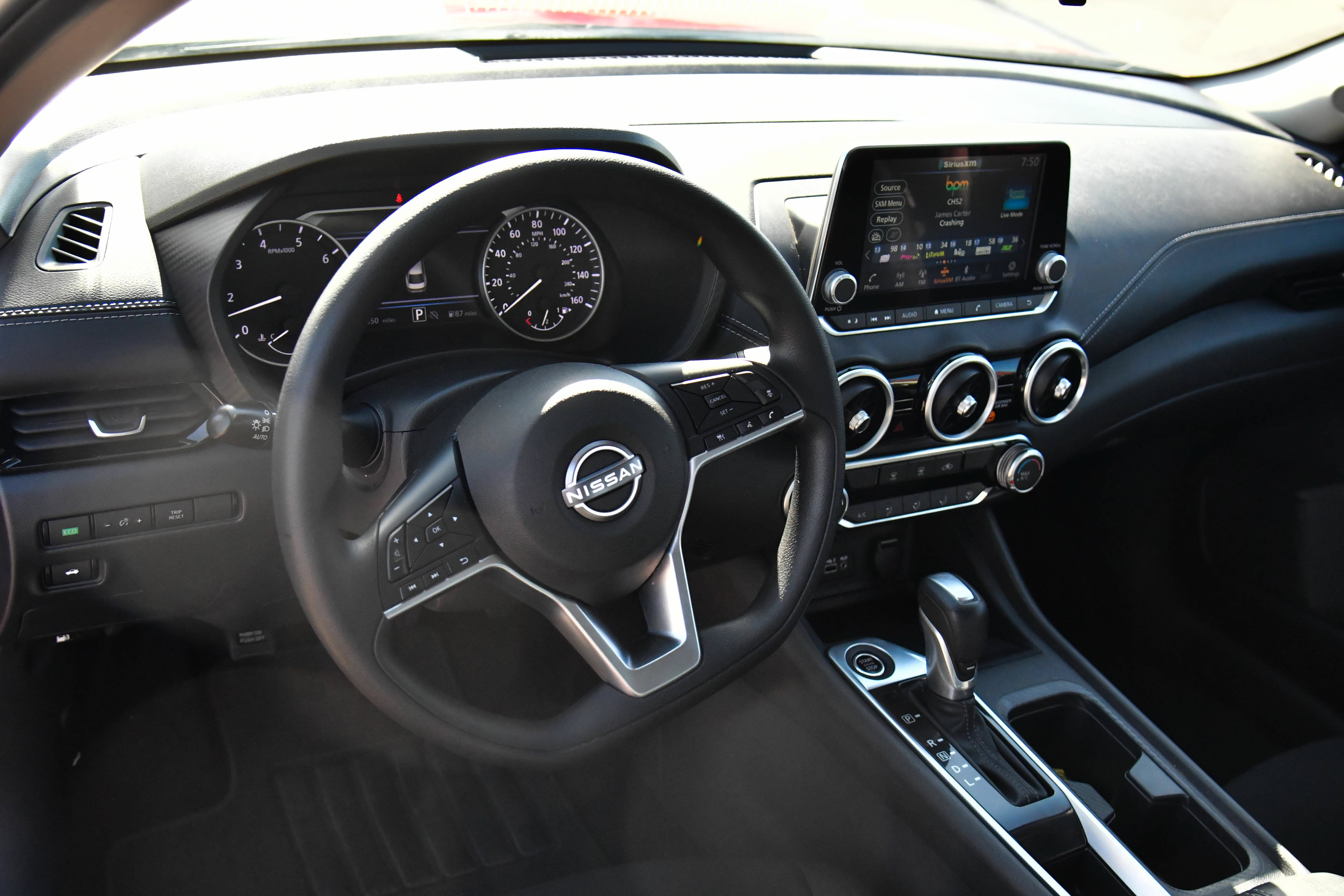 Used 2025 Nissan Sentra SV FWD image 14