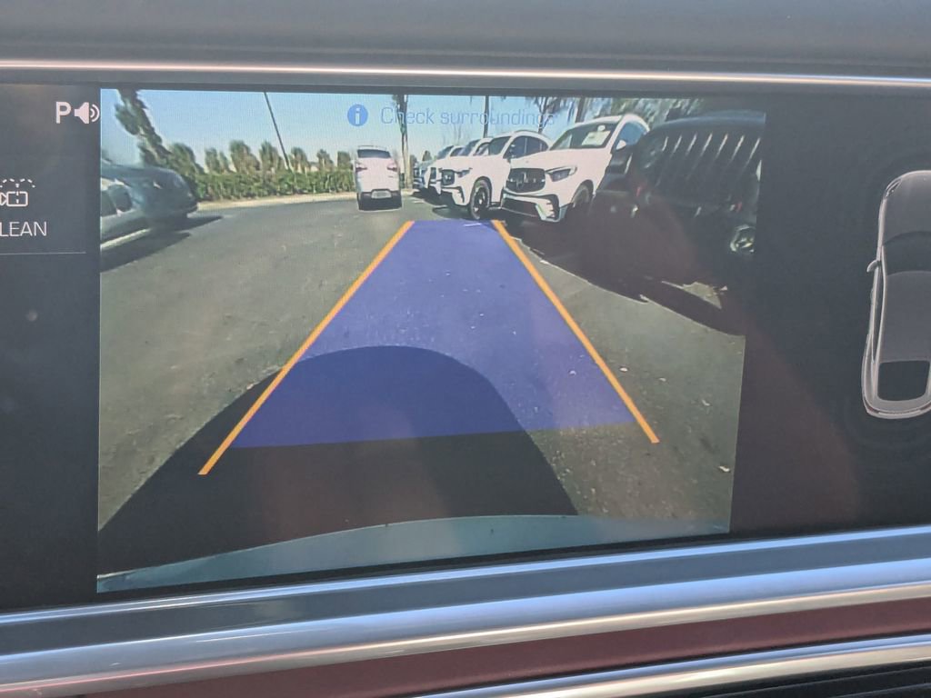 Used 2018 Porsche Panamera 4 image 8