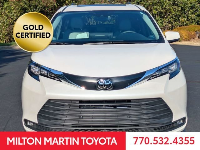 Certified 2026 Toyota Sienna XLE FWD image 10