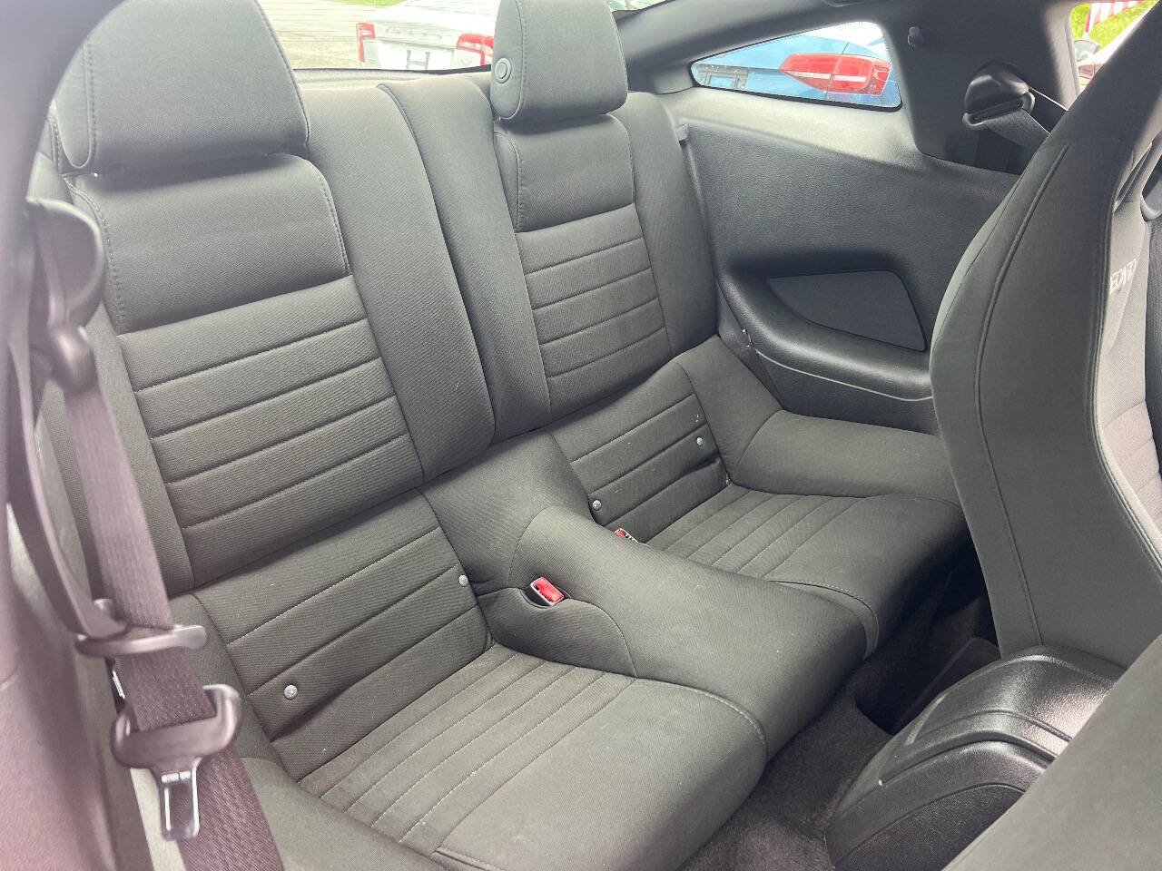 Used 2014 Ford Mustang Coupe RWD image 12