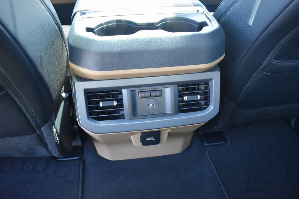 Used 2025 Ford F450 Lariat w/ FX4 Off-Road Package image 19