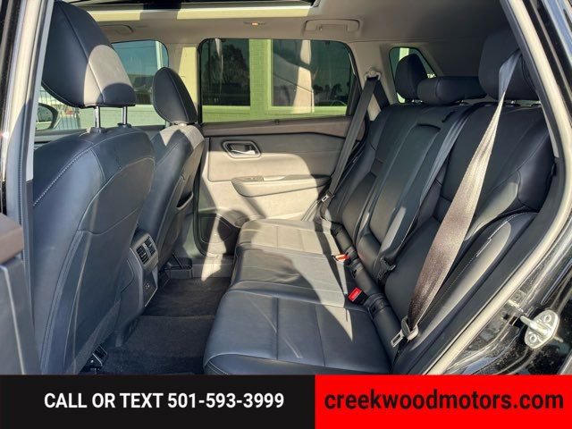 Used 2023 Nissan Rogue SV w/ SV Premium B Package image 13