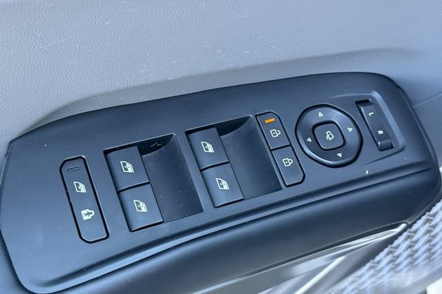 Certified 2024 Kia EV9 Light Long Range RWD image 14