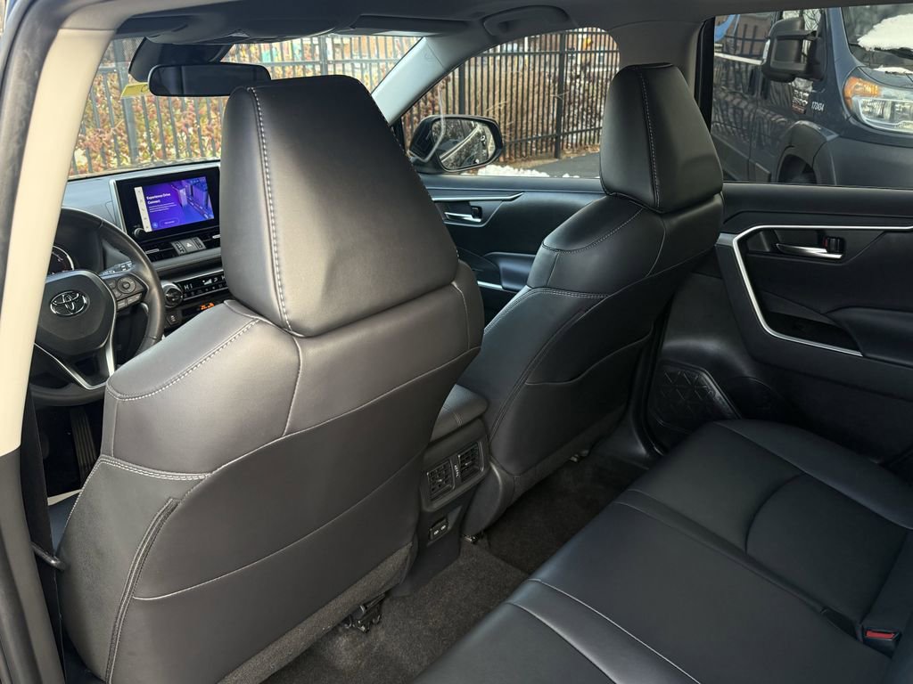 Used 2024 Toyota RAV4 XLE Premium image 23