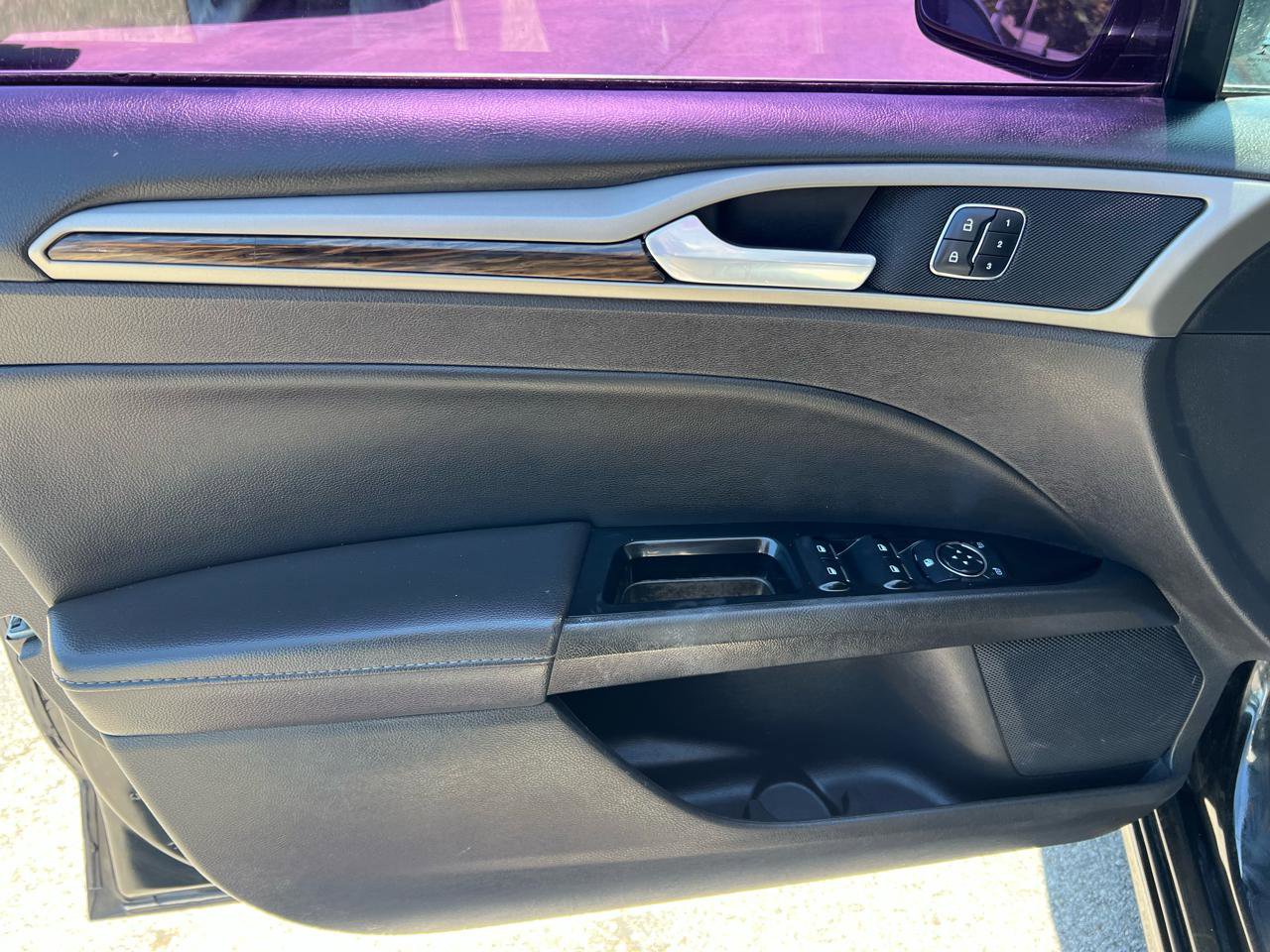 Used 2014 Ford Fusion SE w/ Equipment Group 202A FWD image 11