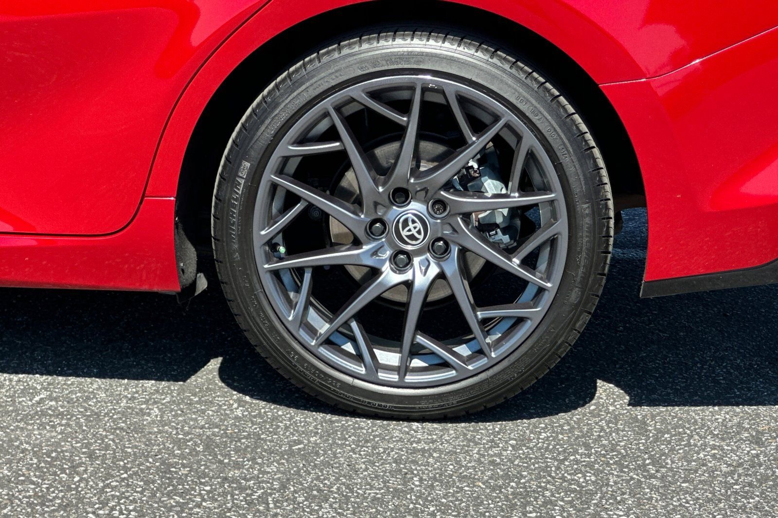 Used 2025 Toyota Camry XLE image 28