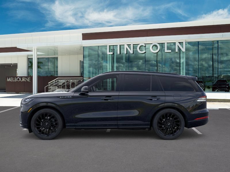 New 2026 Lincoln Aviator Reserve w/ Jet Appearance Package RWD image 3