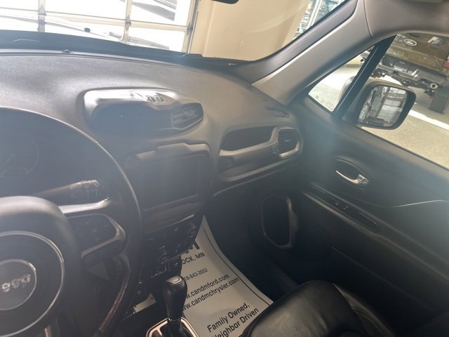 Used 2020 Jeep Renegade Limited image 14