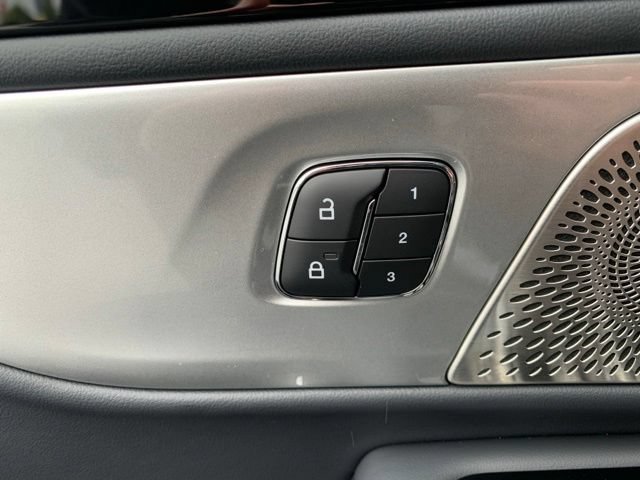 New 2026 Lincoln Nautilus Reserve AWD/4WD image 15