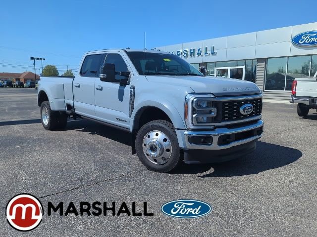 Used 2026 Ford F450 Lariat AWD/4WD image 1