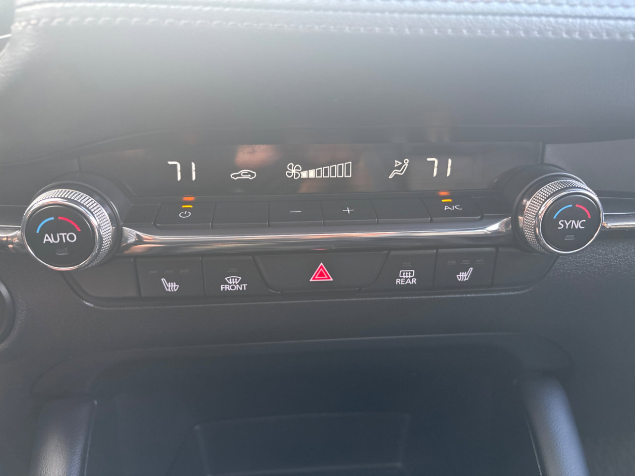 Used 2022 MAZDA MAZDA3 s image 23