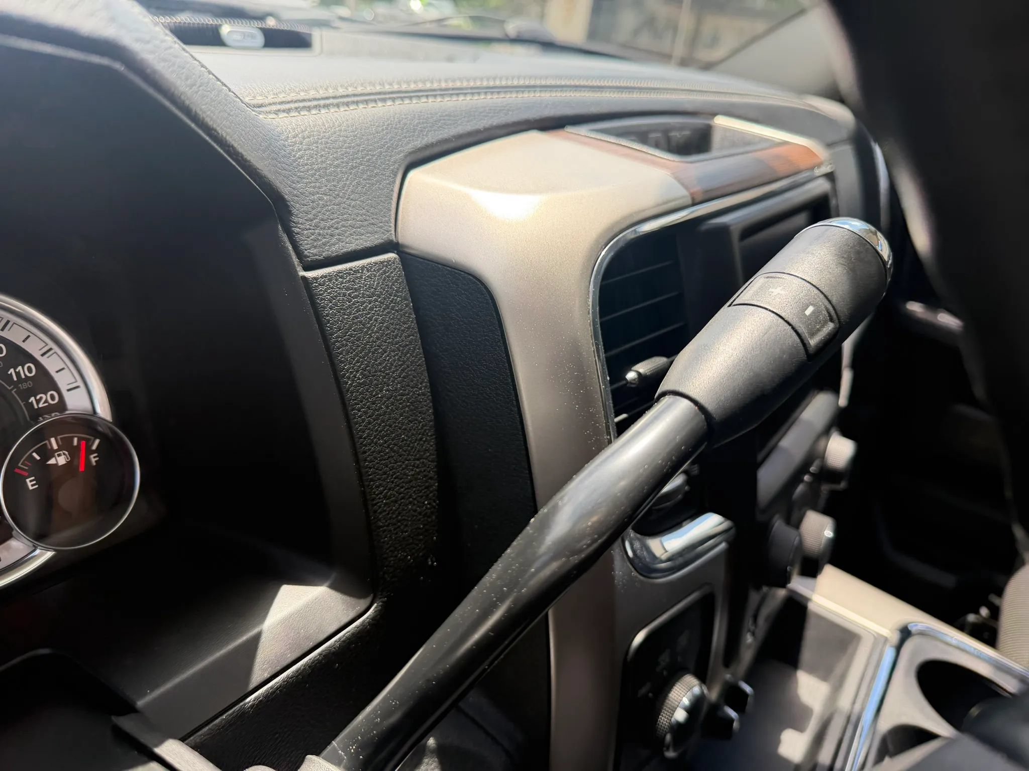 Used 2017 RAM 2500 Laramie w/ Snow Chief Group AWD/4WD image 22