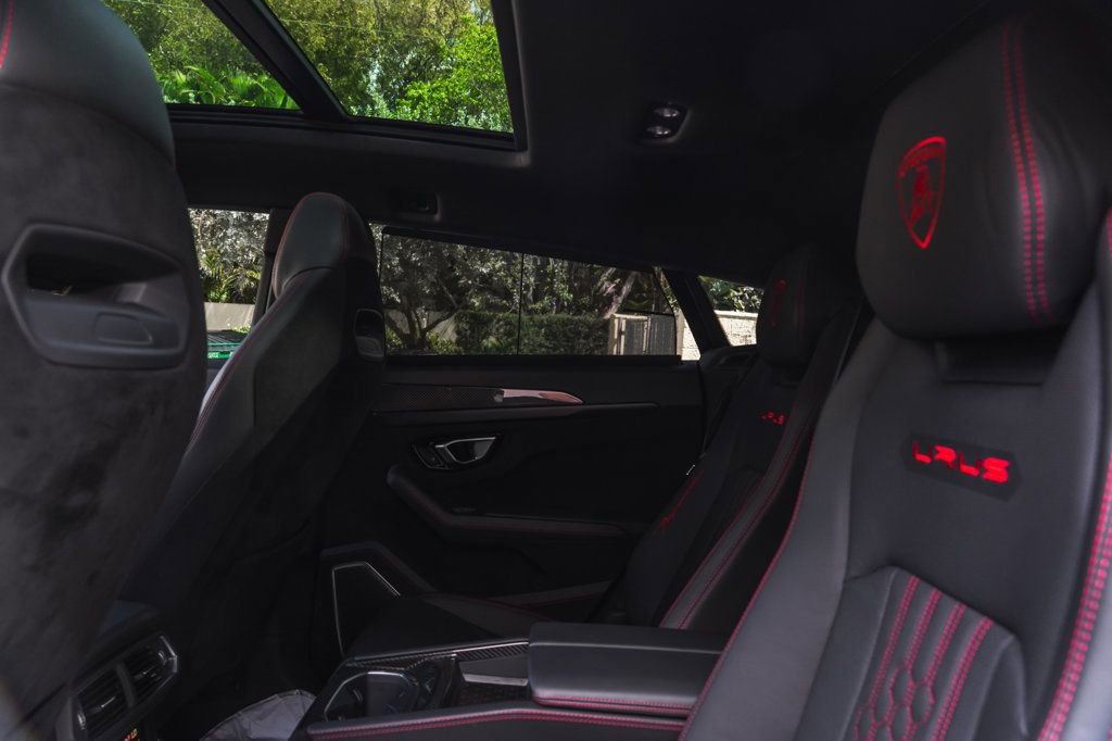 Used 2023 Lamborghini Urus Performante image 20