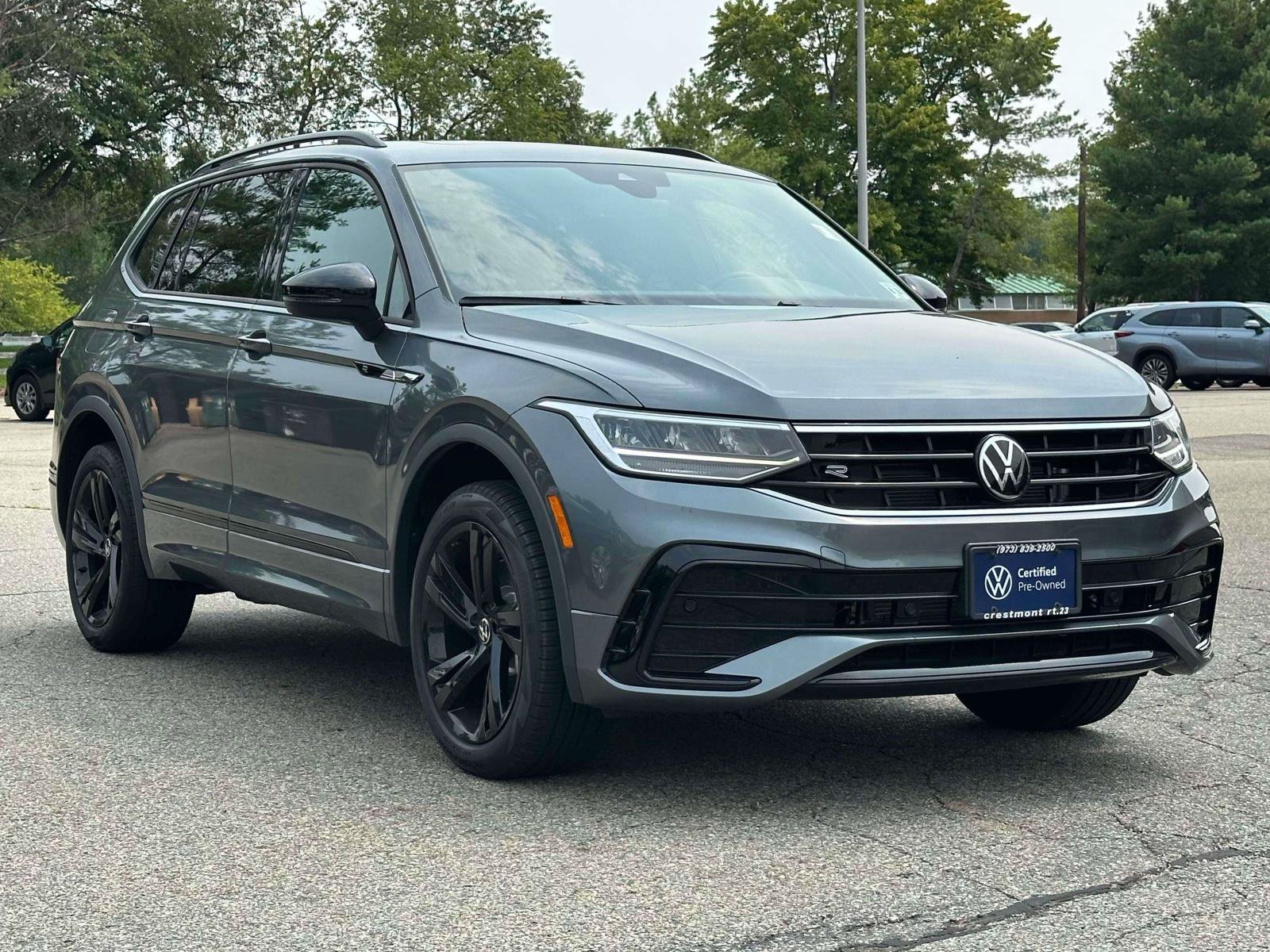Certified 2023 Volkswagen Tiguan SE R-Line AWD/4WD image 2