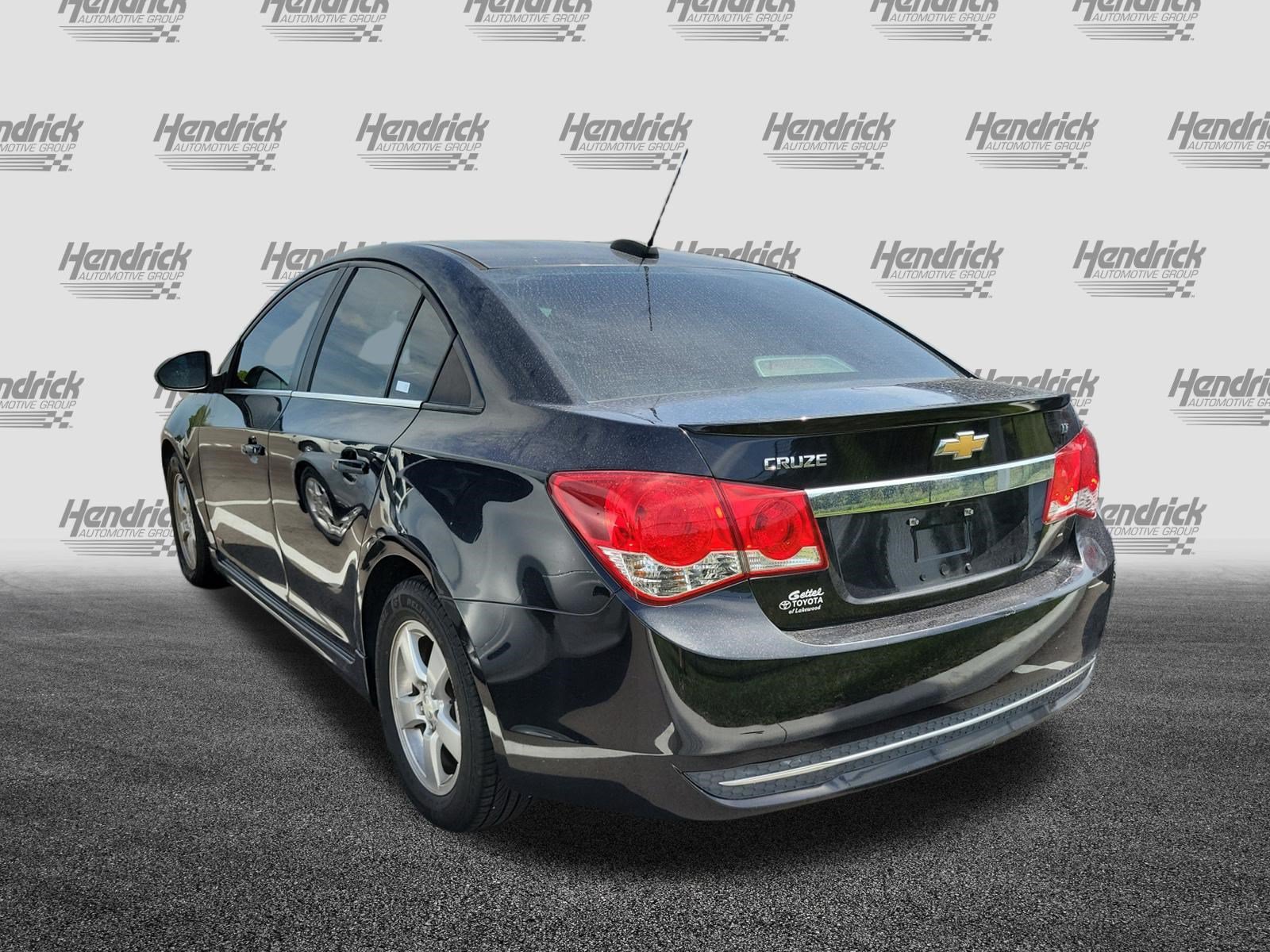 Used 2016 Chevrolet Cruze LT w/ Sun And Sound Package FWD image 8