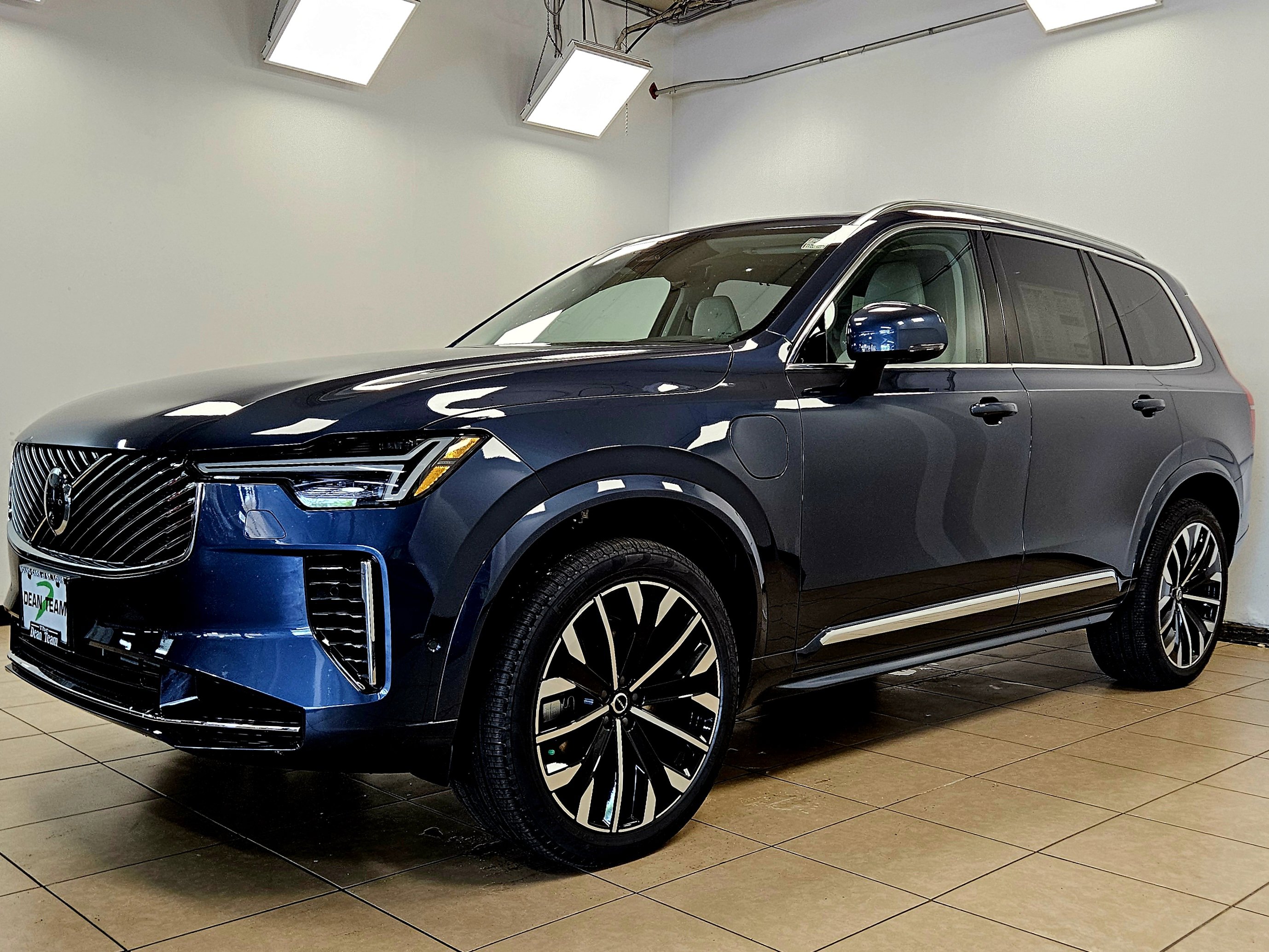 New 2026 Volvo XC90 T8 Ultra image 4