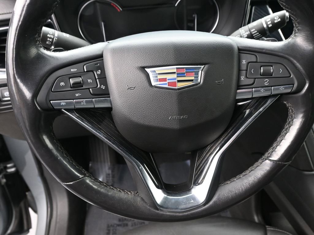 Used 2023 Cadillac XT6 Premium Luxury image 31