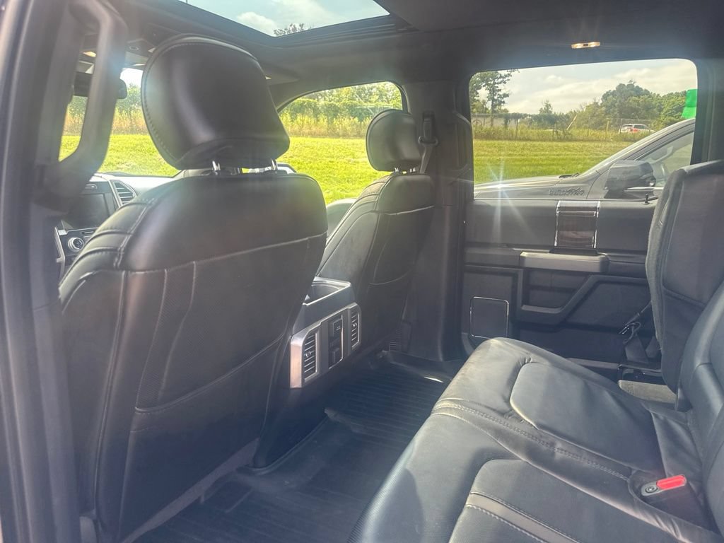 Used 2016 Ford F150 Platinum w/ Equipment Group 701A Luxury AWD/4WD image 36