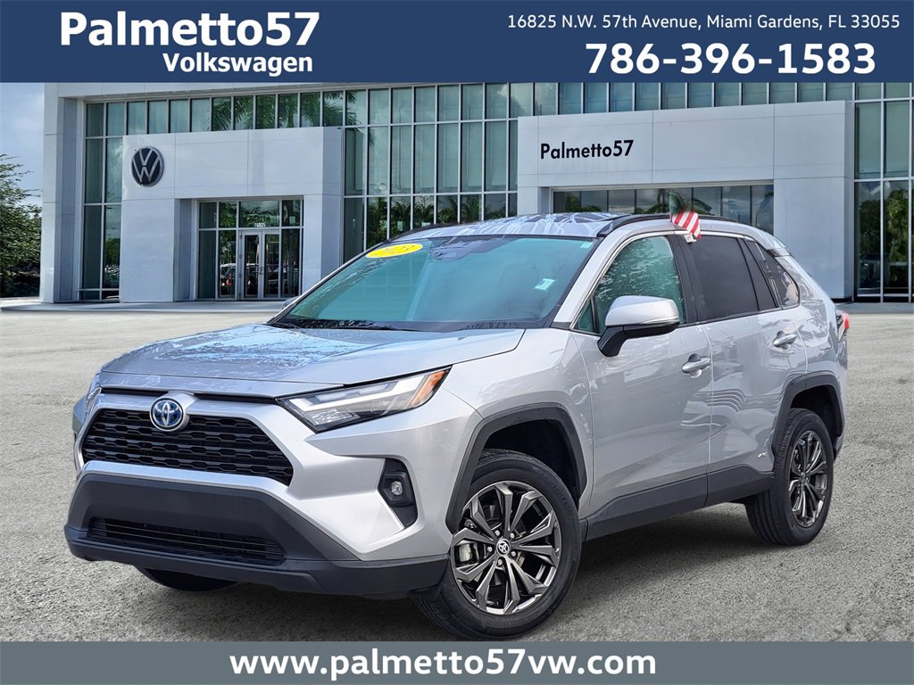 Used 2023 Toyota RAV4 XLE Premium image 1