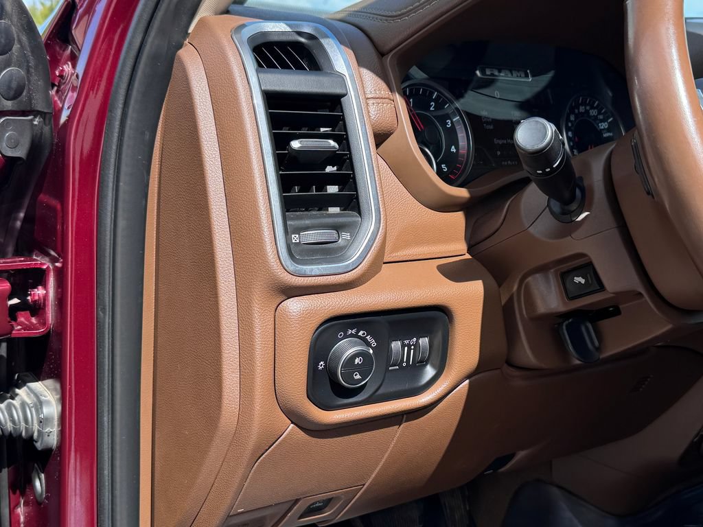 Used 2022 RAM 3500 Laramie AWD/4WD image 21