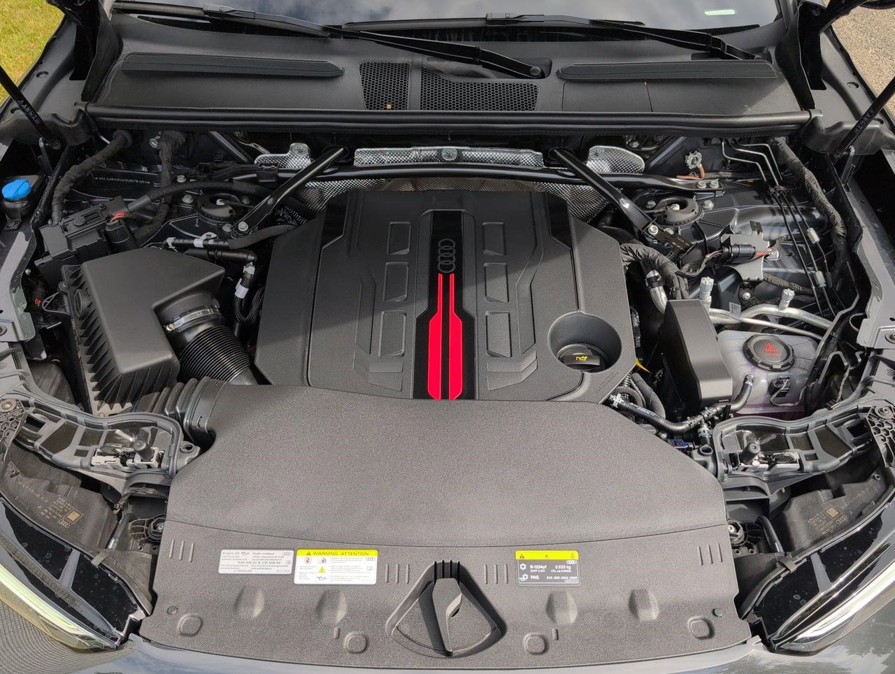 New 2025 Audi SQ5 Premium Plus image 28