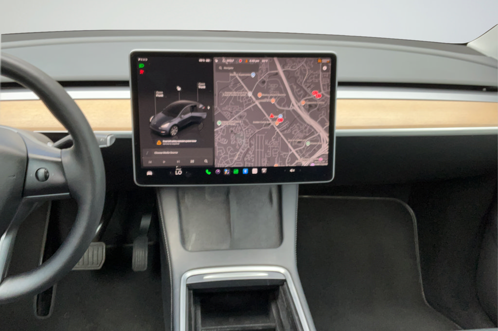 Used 2023 Tesla Model Y AWD image 15