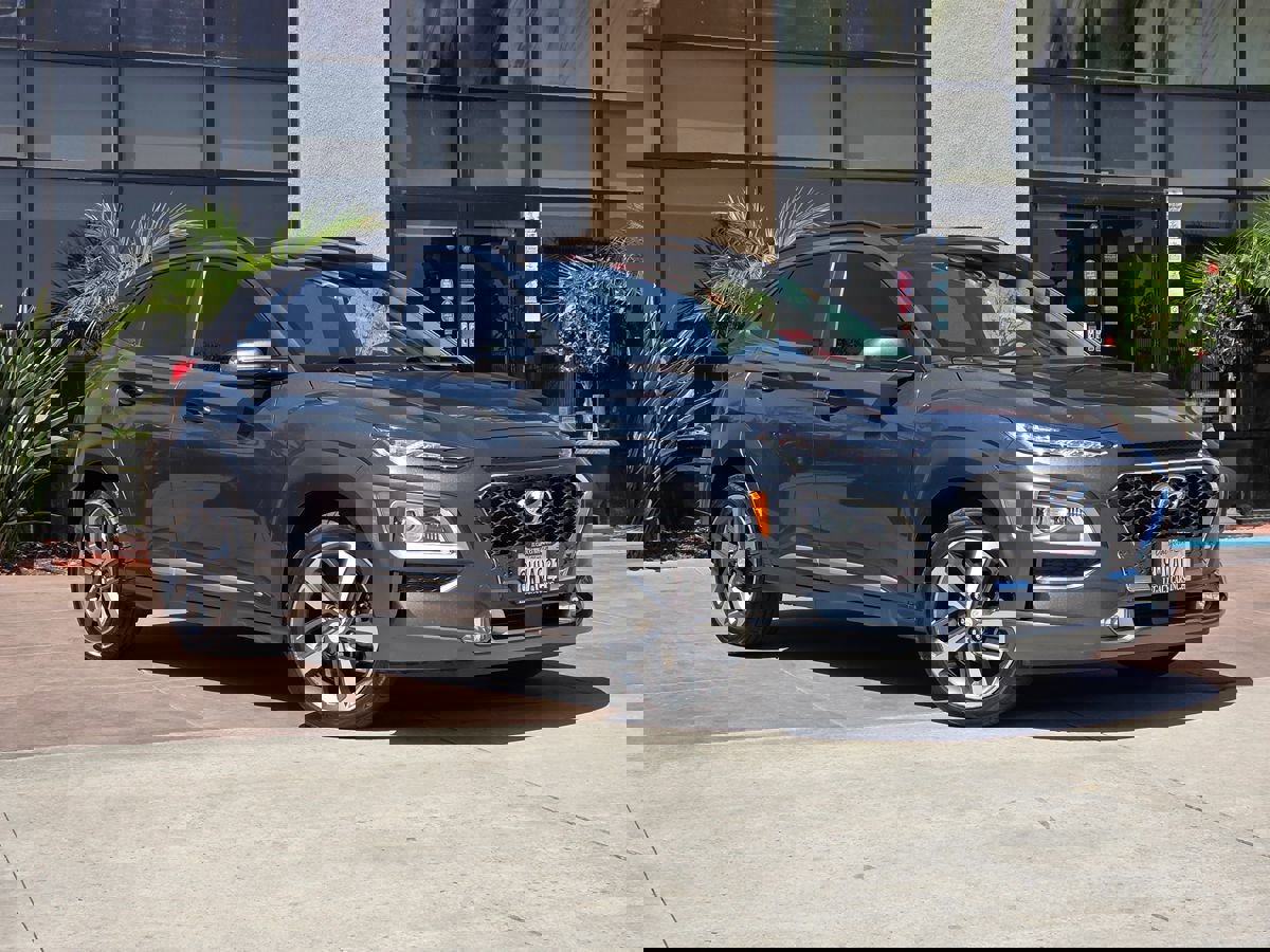 Used 2021 Hyundai Kona Ultimate image 3