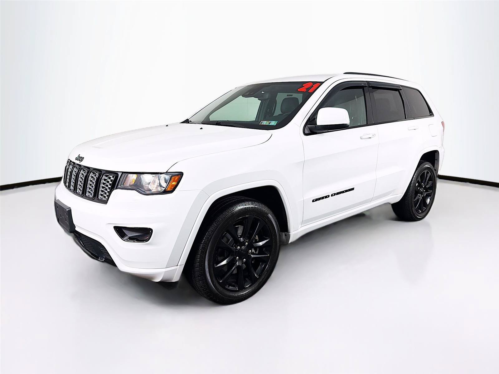 Used 2021 Jeep Grand Cherokee Laredo X AWD/4WD image 7