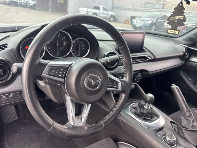 Used 2023 MAZDA MX-5 Miata Club RWD image 10
