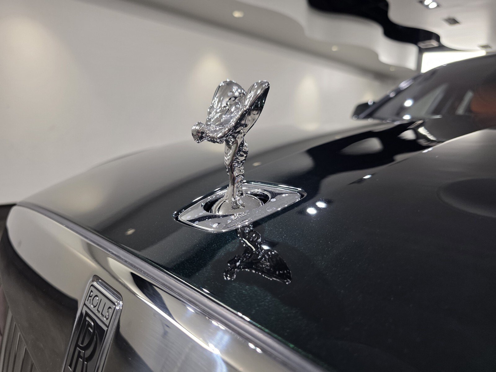 Used 2024 Rolls-Royce Ghost w/ Ghost Package AWD/4WD image 17