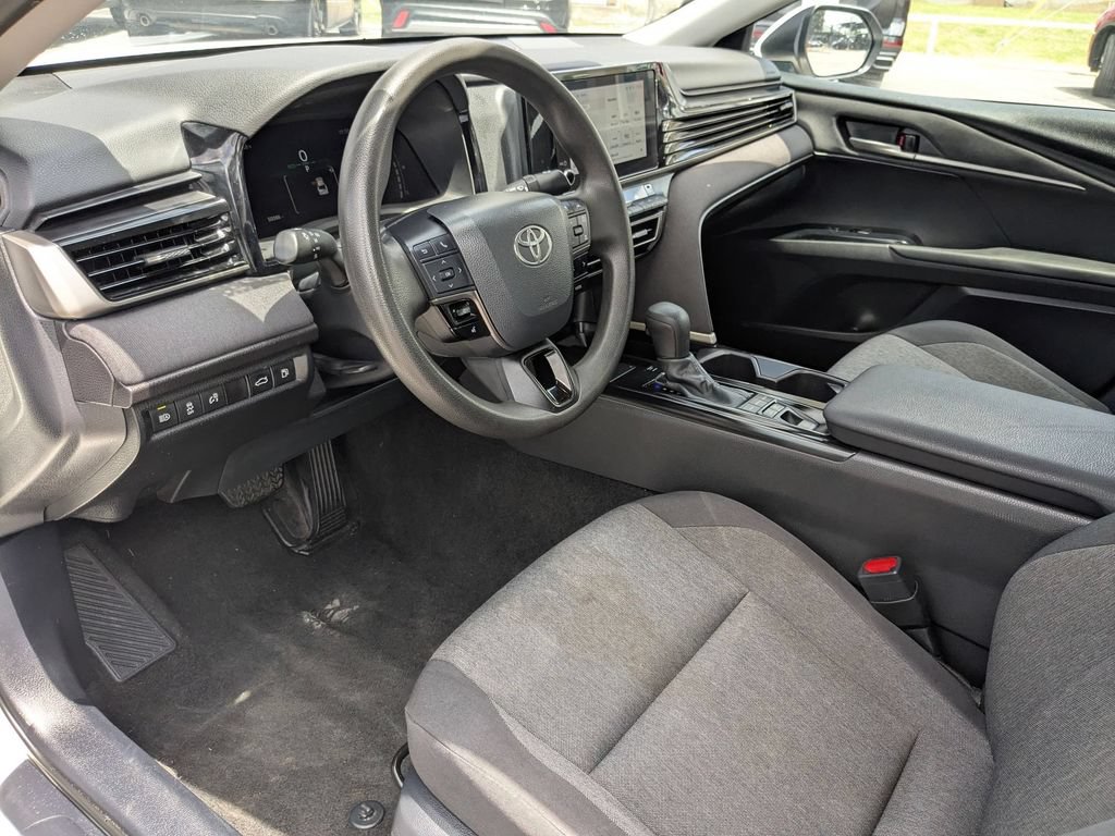 Used 2025 Toyota Camry LE FWD image 13