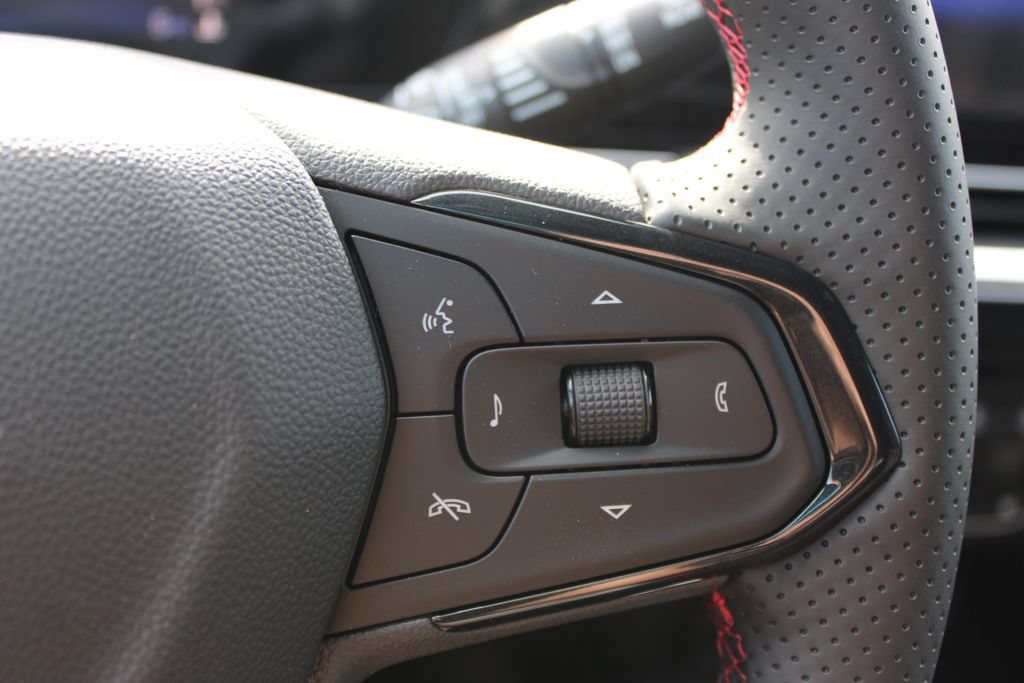 New 2026 Chevrolet Trax RS w/ Driver Confidence Package FWD image 38