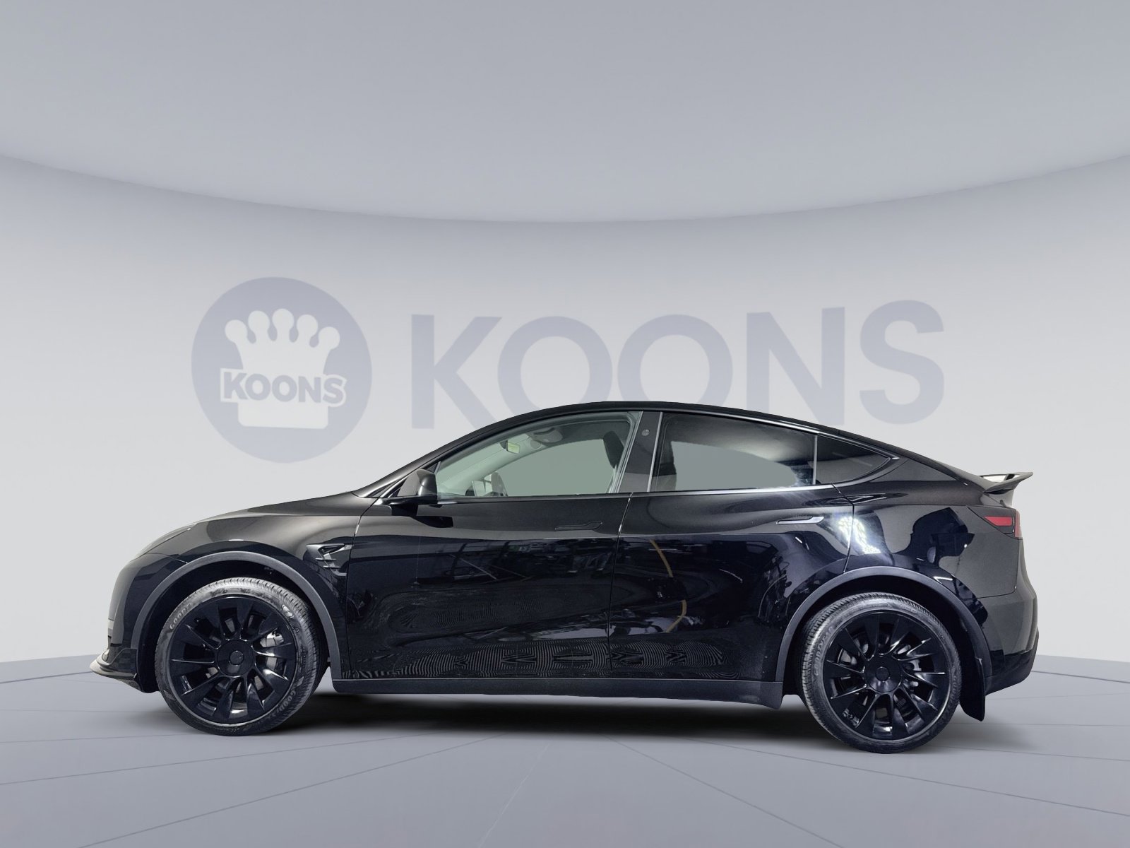 Used 2024 Tesla Model Y Long Range image 2