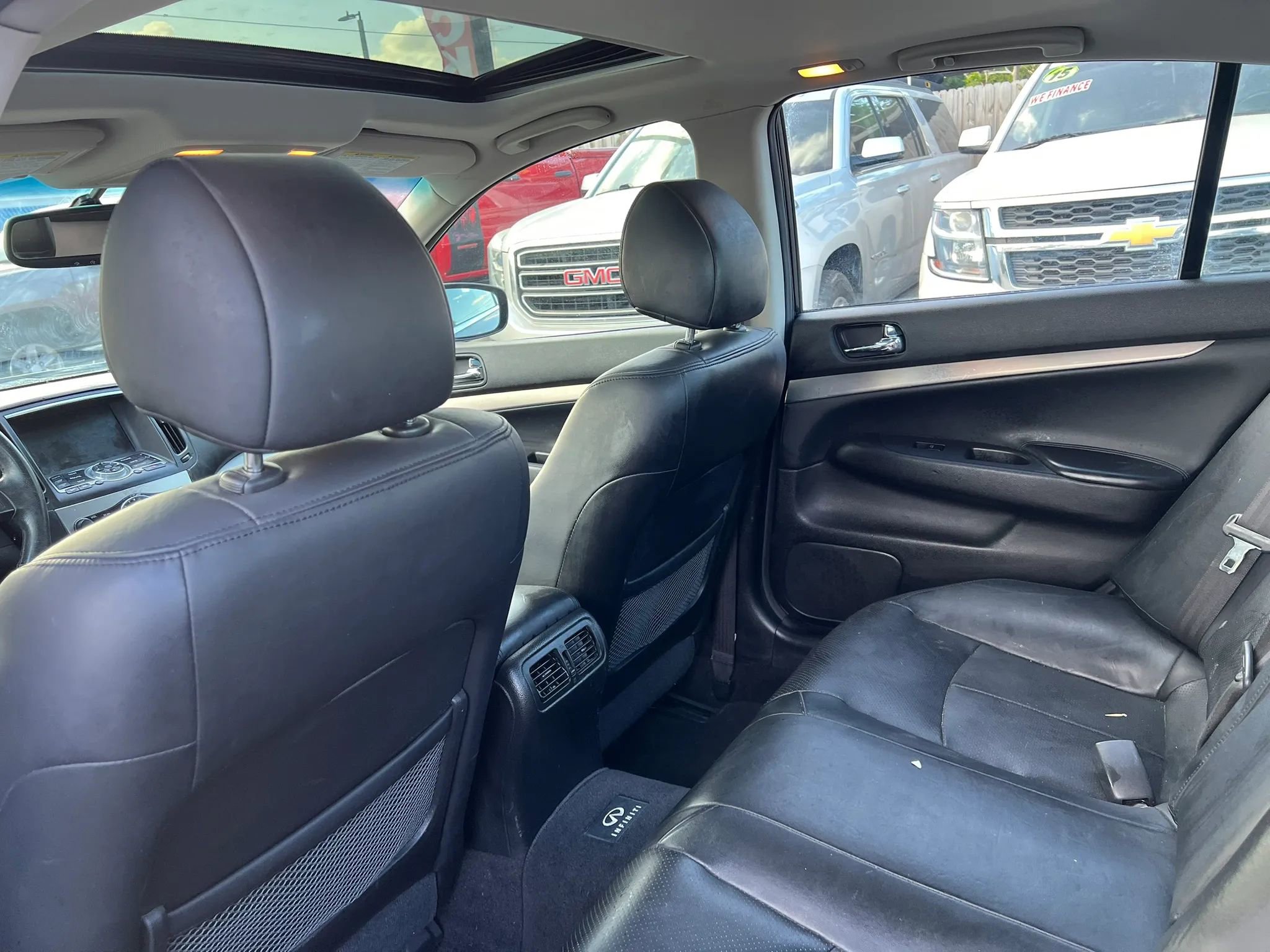 Used 2012 INFINITI G37 x Sedan w/ Premium Pkg image 9