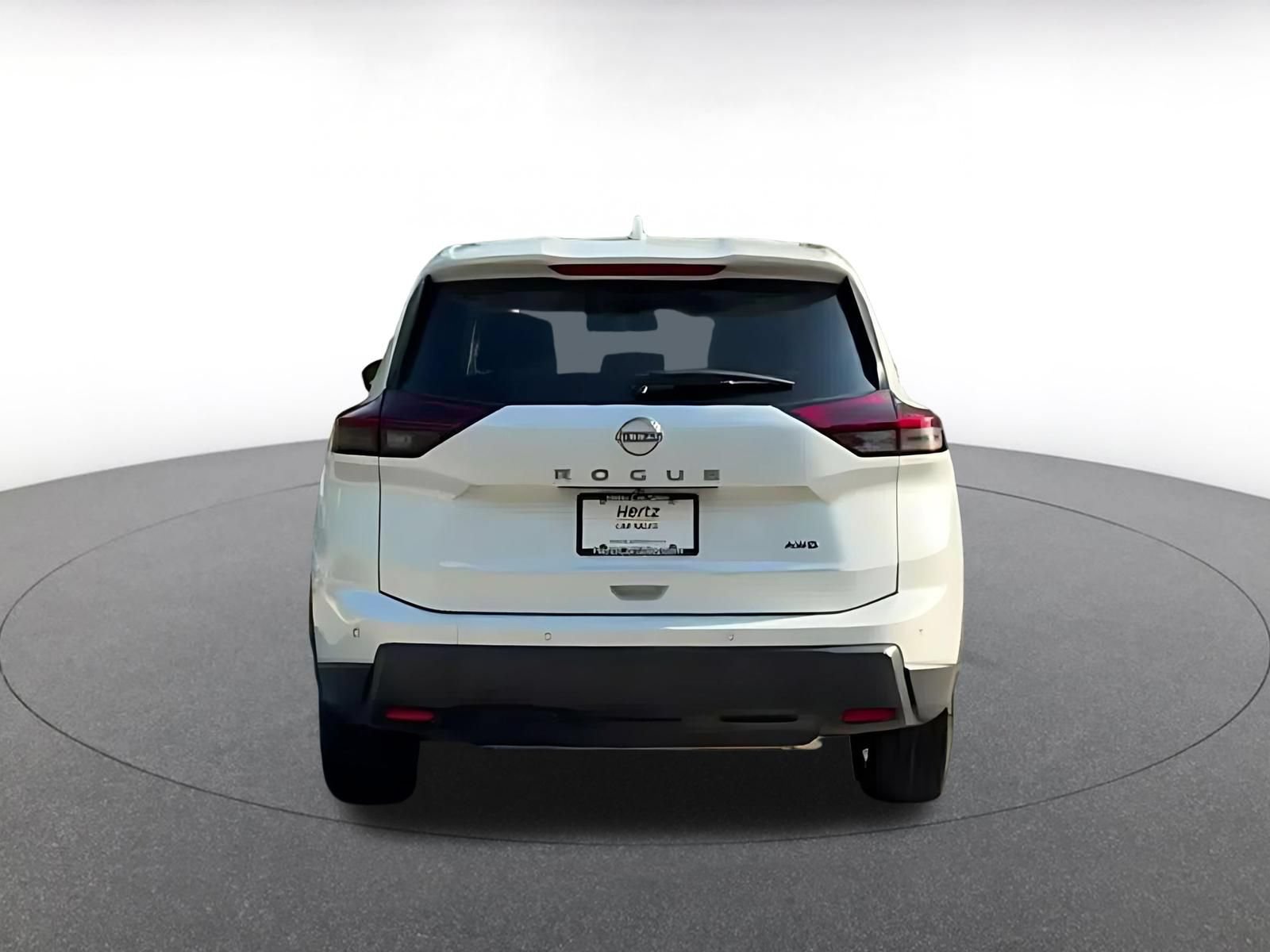 Used 2025 Nissan Rogue SV AWD/4WD image 12