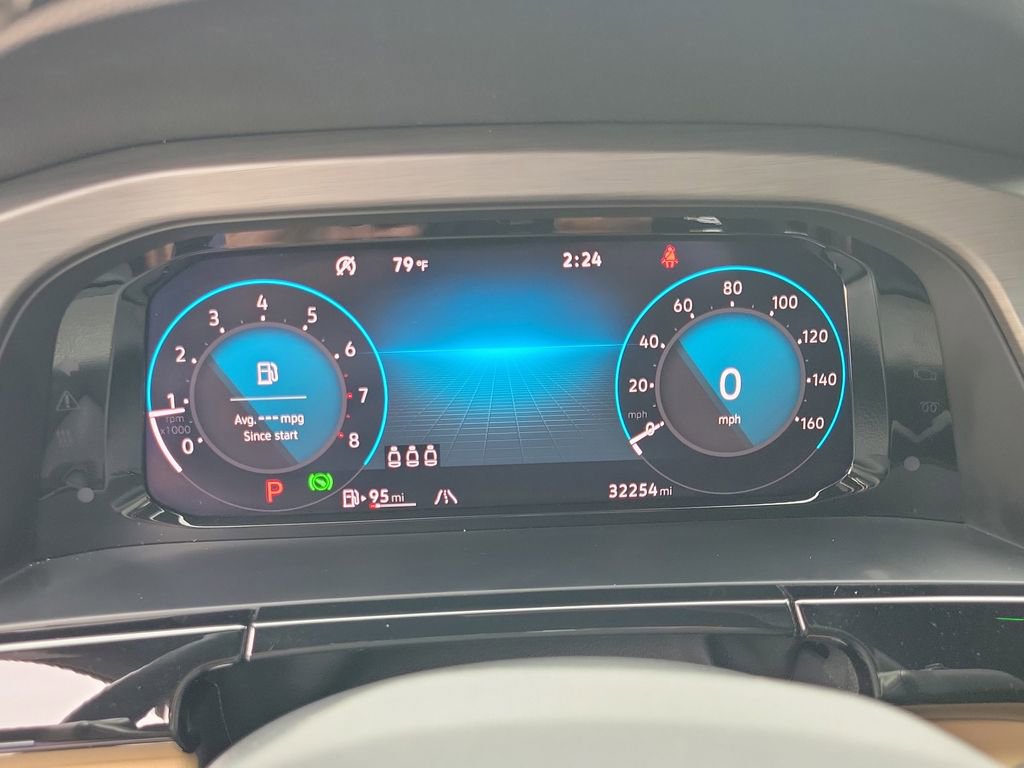 Used 2024 Volkswagen Atlas Cross Sport SE w/ Panoramic Sunroof Package FWD image 27